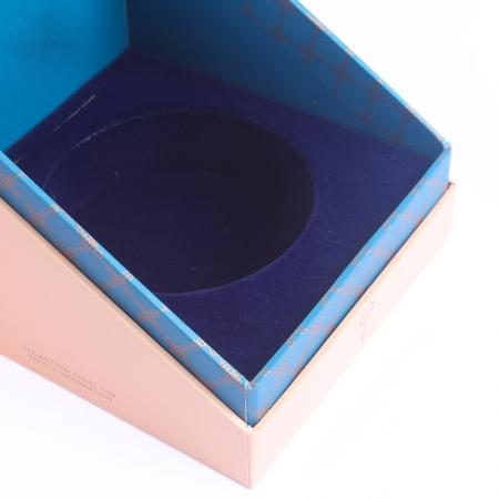 caja de regalo de embalaje de cartón con vela magnética rosa flip top personalizada