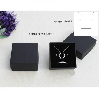 caja de regalo de joyería de papel de embalaje negro de logotipo personalizado al por mayor