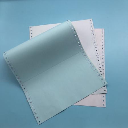 hojas de papel de copia sin carbón