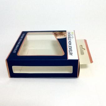 impresión de logotipo de gama alta caja de regalo de papel de embalaje cosmético de fondo plano con ventana de pvc transparente