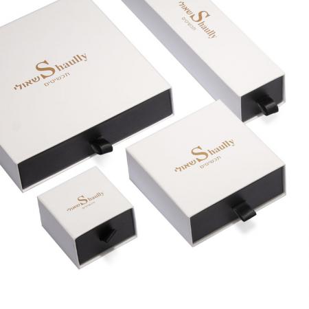 Caja de embalaje de joyería de cartón de papel de cajón de anillo de collar de joyería pequeña personalizada con logotipo