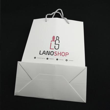 Custom White A4 Size Free Sample Paper Gift Bag